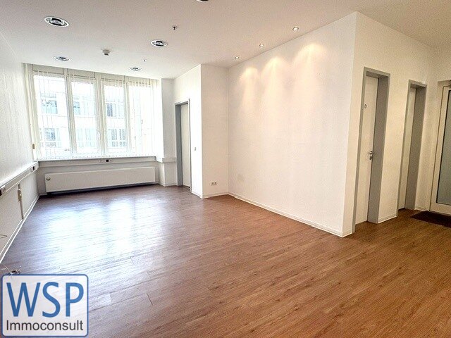 Repräsentative Praxis- oder Bürofläche in bester Citylage von Wuppertal-Elberfeld – Modern, hell und sofort bezugsbereit! Repräsentative Praxis- oder Bürofläche in bester Citylage von Wuppertal-Elberfeld – Modern, hell und sofort bezugsbereit!